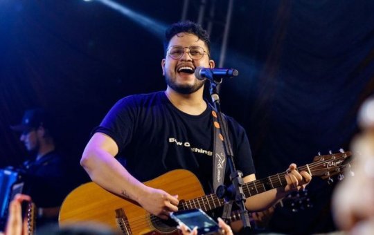 Cantor sertanejo Maurílio está na UTI após três paradas cardíacas