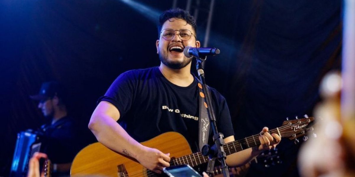 Cantor sertanejo Maurílio está na UTI após três paradas cardíacas