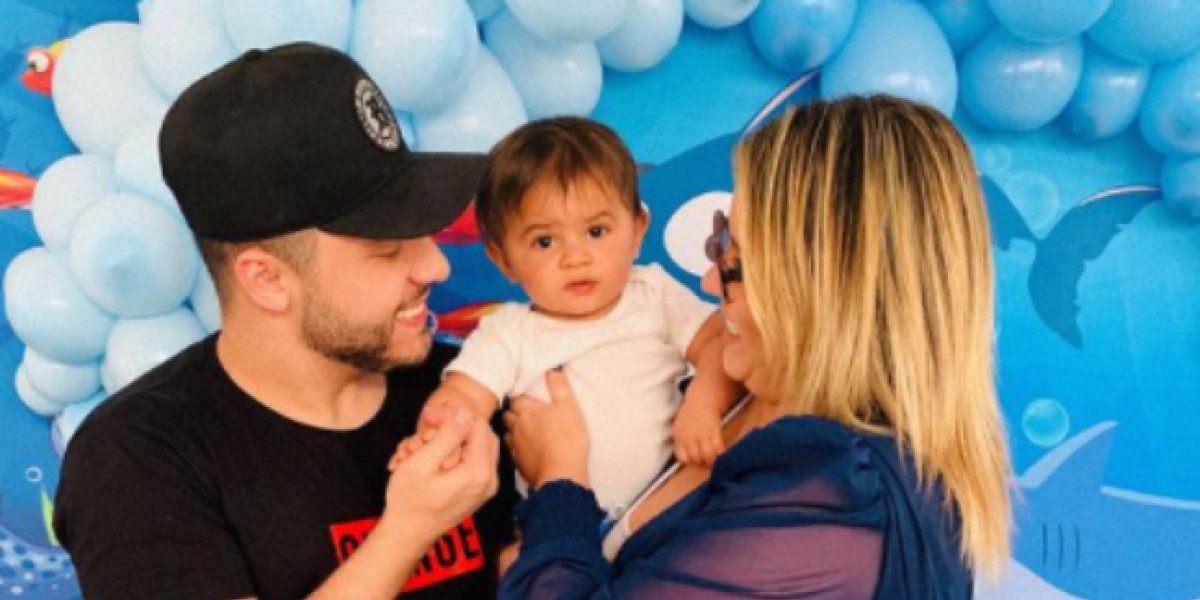 Filho de Marília faz 2 anos e ganha homenagem do pai