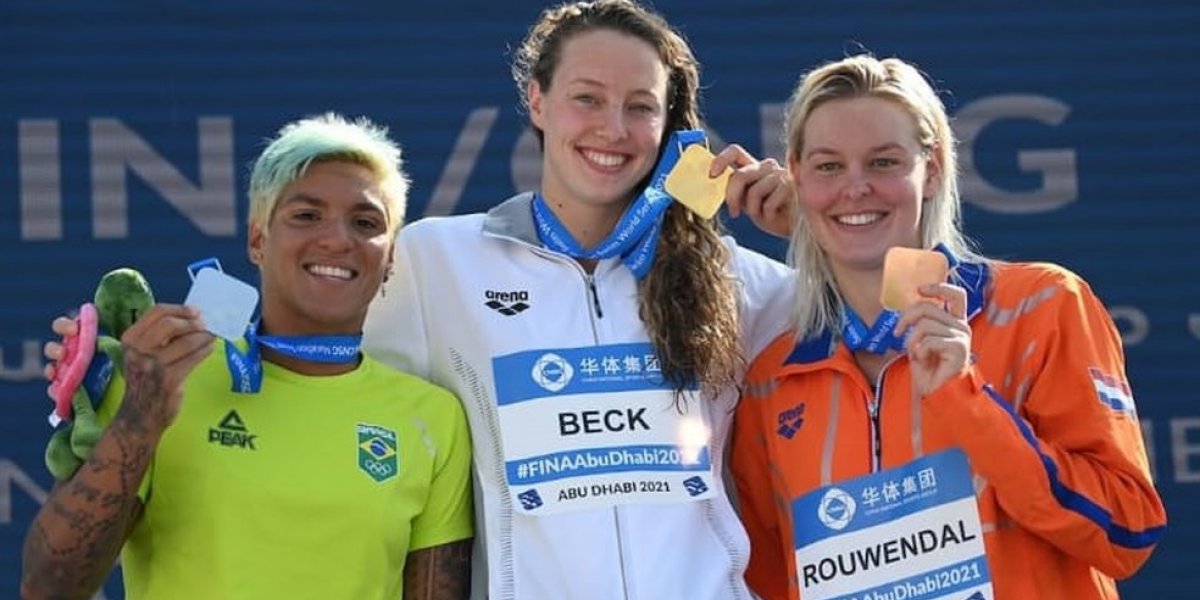 Ana Marcela leva o penta do circuito mundial de maratona aquática