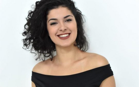 Salvador recebe show de Stand-up de Giovana Fagundes, humorista catarinense