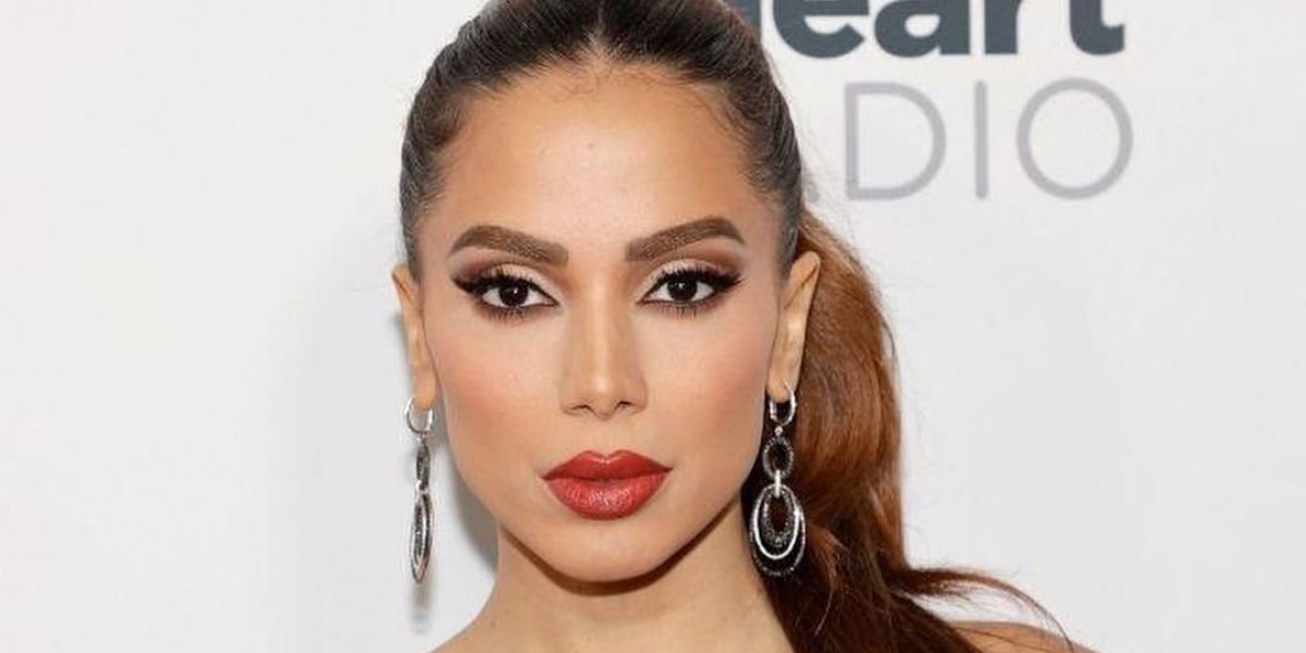 “Não decido mais nada”, diz Anitta sobre carreira internacional