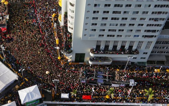 Plano B para Carnaval de Salvador propõe identificação dos foliões por QR Code