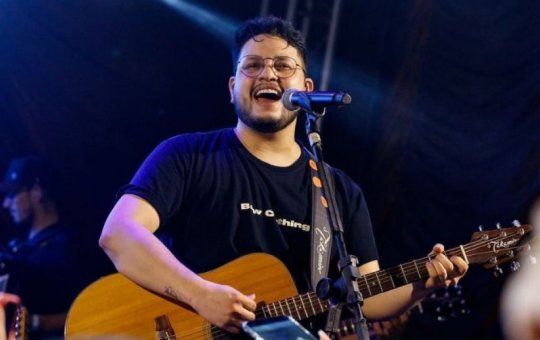 Sertanejo tem melhora em sinais vitais, após sofrer três paradas cardíacas