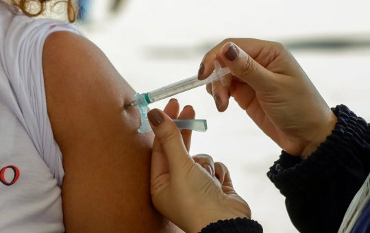 Covid-19: Salvador reduz intervalo entre doses para pessoas com mais de 18 anos