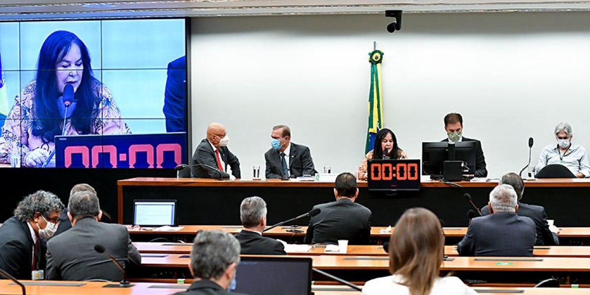 Votação do Orçamento de 2022 é adiada em 24 horas