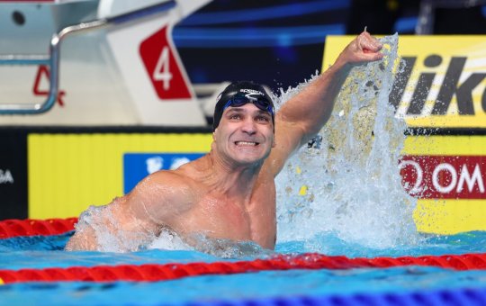 Nicholas Santos conquista o tricampeonato mundial na natação