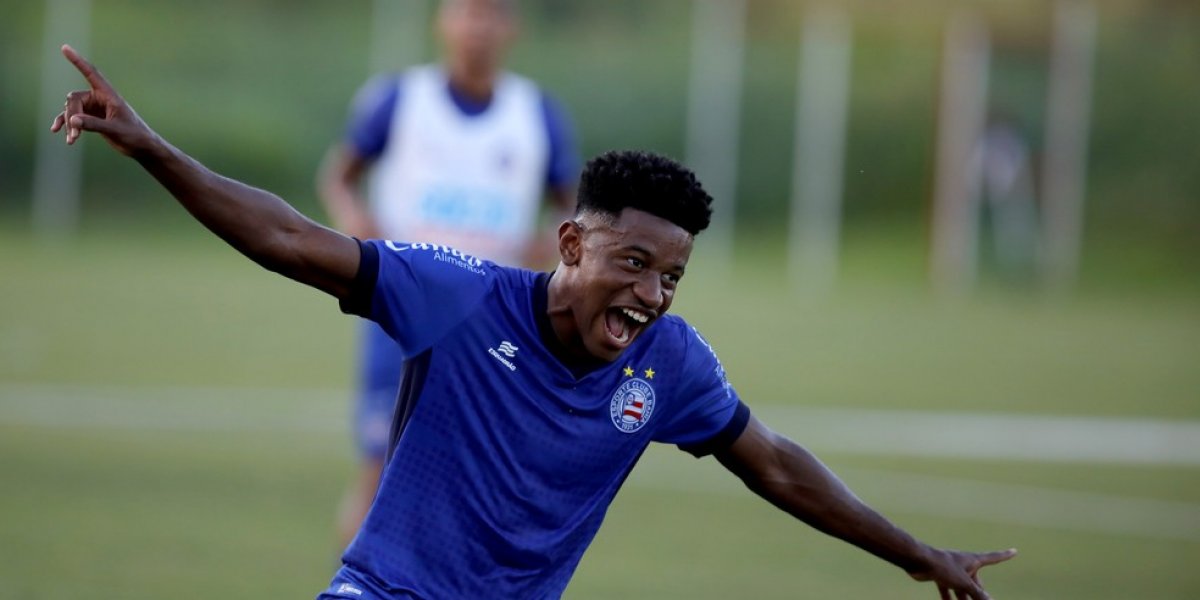 Bragantino paga R$ 12 milhões e compra Eric Ramires em definitivo