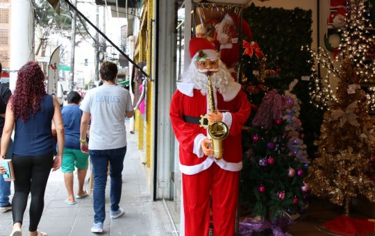 Psiquiatra alerta sobre as armadinhas de fim de ano para compradores compulsivos