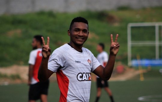 Em fase de reformulação, Vitória vai emprestar dupla oriunda da base