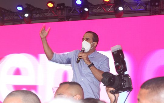 Salário de dezembro dos servidores de Salvador é antecipado pela prefeitura