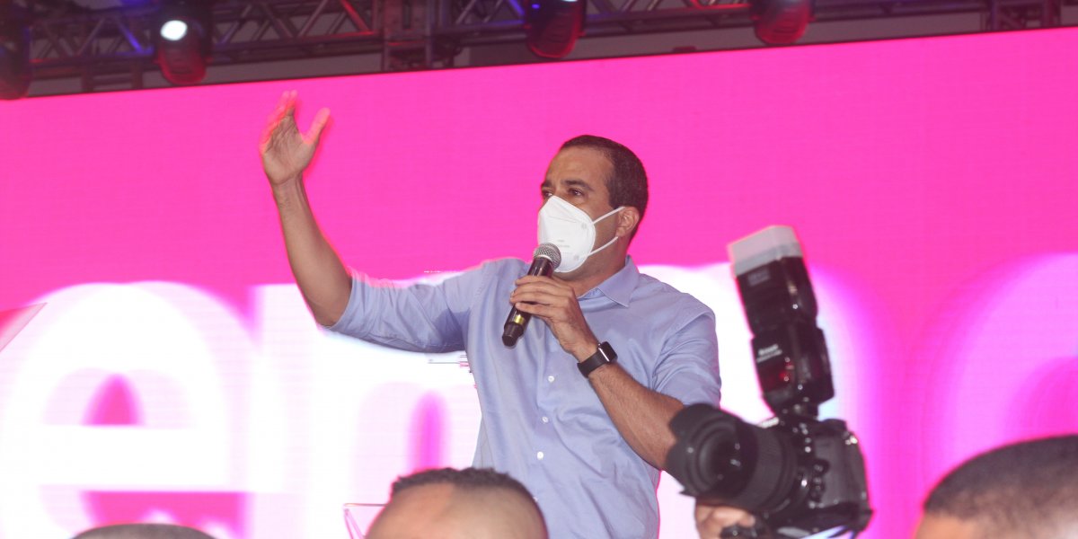 Salário de dezembro dos servidores de Salvador é antecipado pela prefeitura