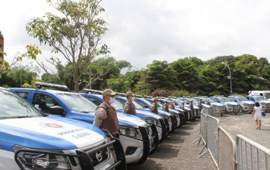 Governo do Estado entrega  novas viaturas para a Polícia Militar