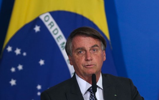 Jair Bolsonaro concede indulto de Natal a presidiários