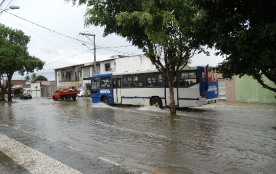 Feira de Santana decreta situação de emergência em virtude das fortes chuvas