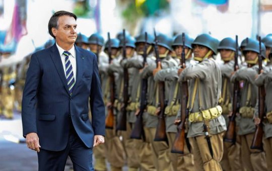 Defesa usa verbas da Covid para comprar filé mignon e bebidas alcoólicas