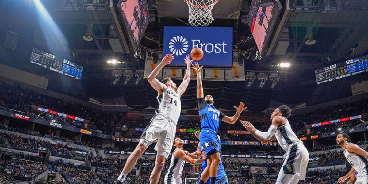 NBA estuda implementar torneio com mata-mata durante a temporada regular