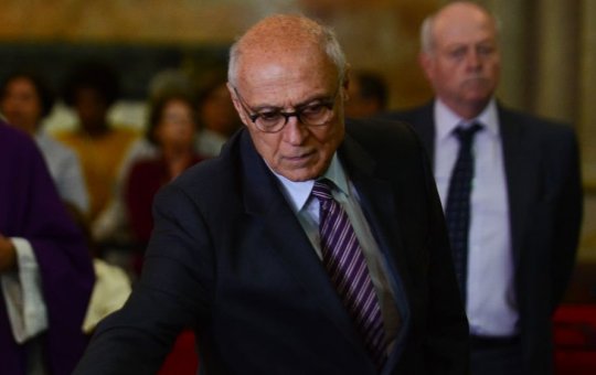 Pelo WhatsApp, Eduardo Suplicy informa ter testado positivo para a Covid-19