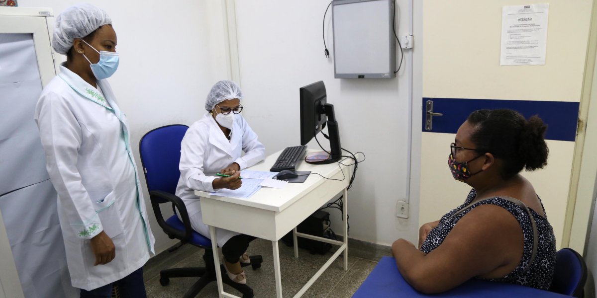 Auxílio Brasil: Prazo de acompanhamento nos postos de saúde acaba na quinta (30)