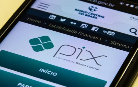 Pix é utilizado por 71% dos brasileiros e taxa de aprovação aumenta em 9 pontos