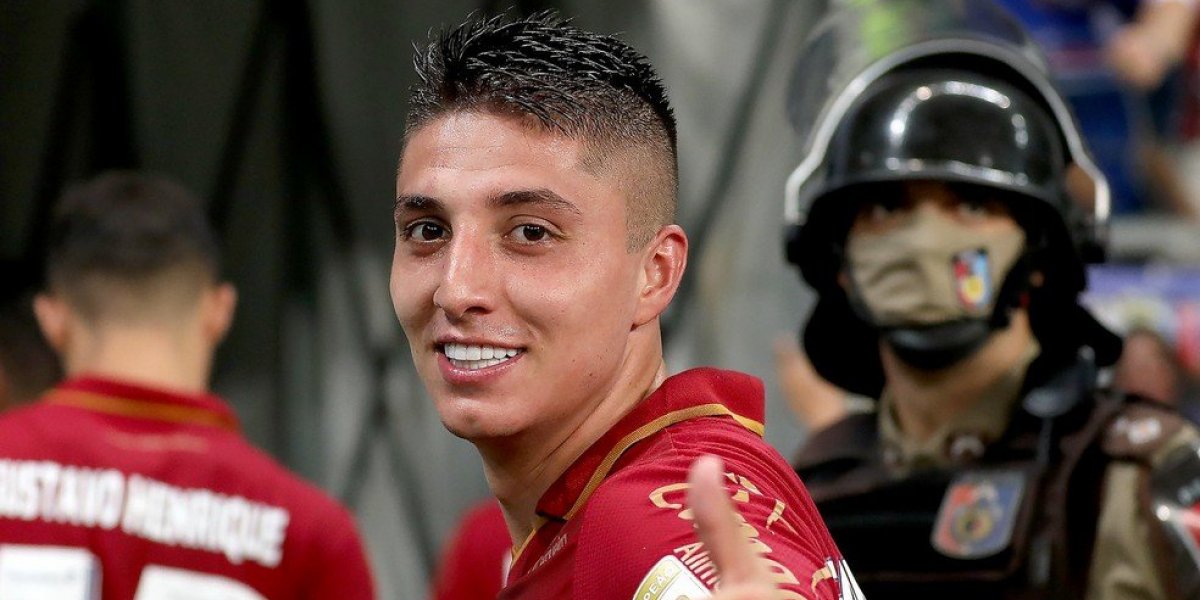 Bahia anuncia lista de dispensa com Conti e Ramirez
