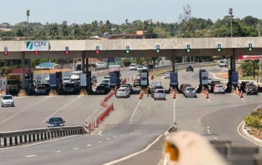 Mais de 190 mil veículos devem circular na BA-099 durante o ano novo
