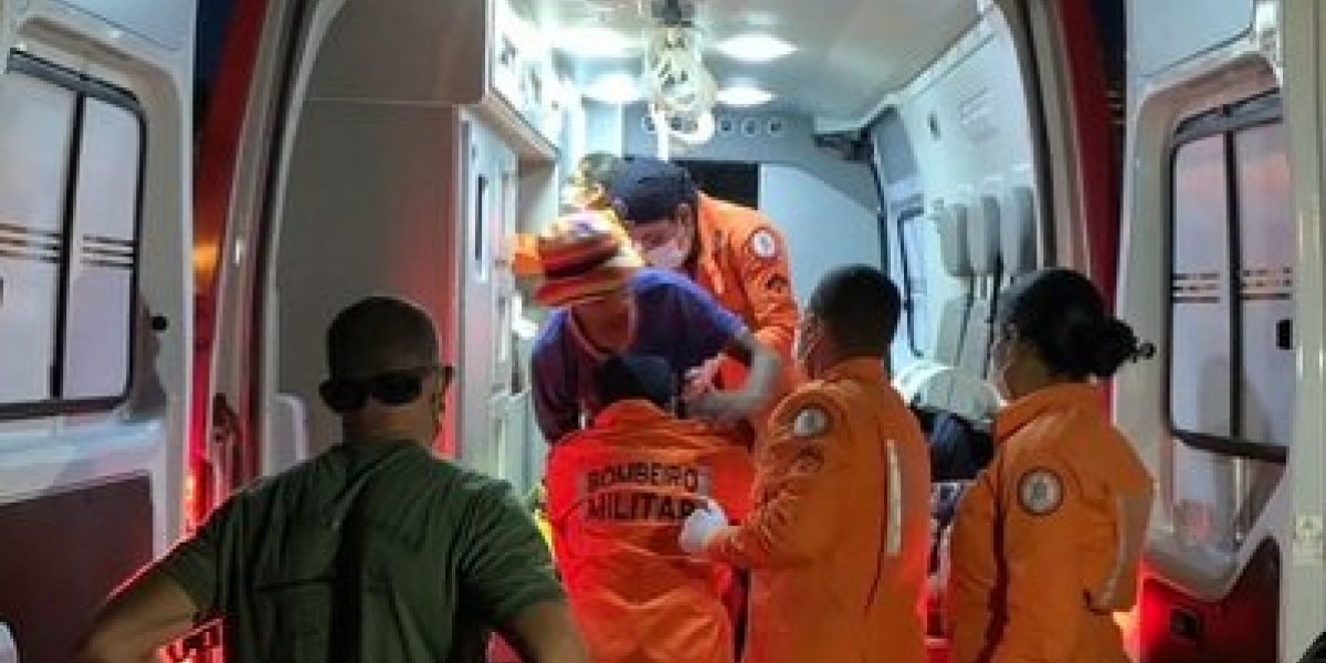 Chuva: Bombeiros resgatam homem que ficou ilhado em São Paulino, na Bahia