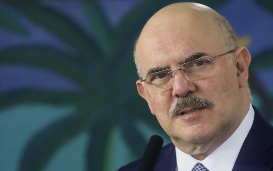 MEC não exigirá vacinação contra a Covid em instituições federais de ensino