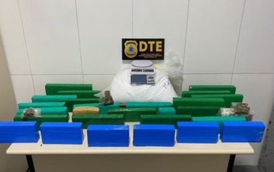 Polícia prende traficante com 26 kg de entorpecentes em Feira de Santana