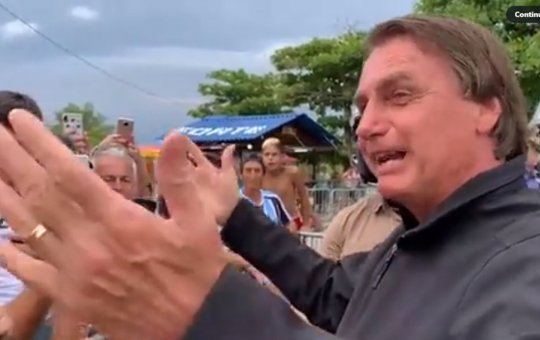 Bolsonaro debocha de críticas e convoca panelaço de esquerda; Veja vídeo