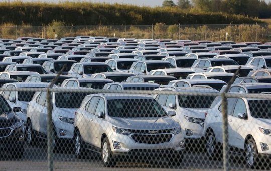 Bolsonaro prorroga isenção de imposto para compras de carro