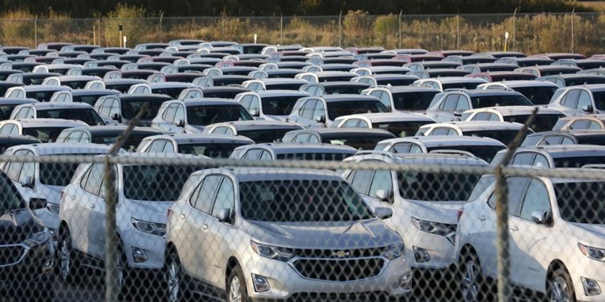 Bolsonaro prorroga isenção de imposto para compras de carro