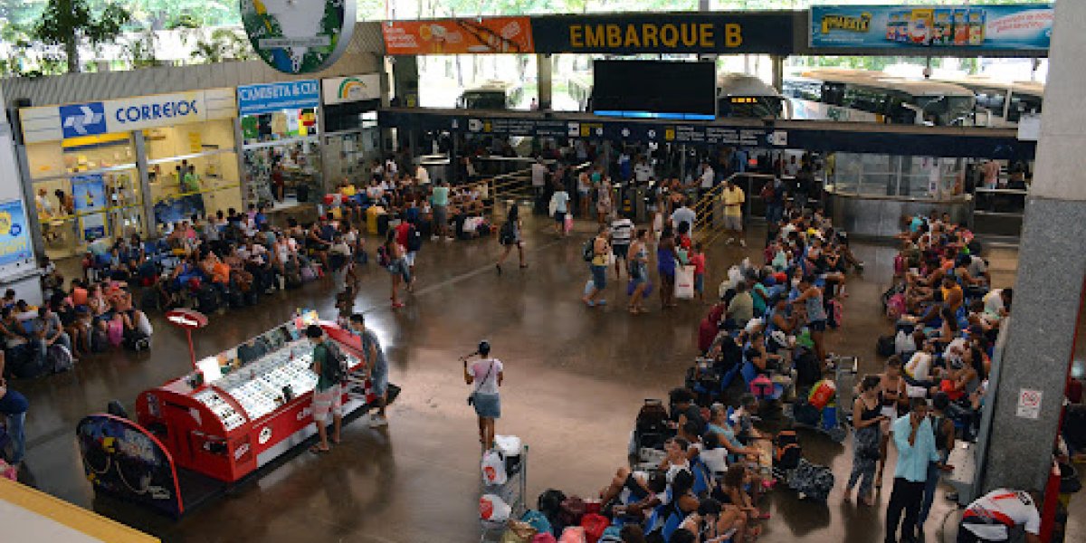 Homem morre após sofrer mal súbito na área de embarque da rodoviária de Salvador