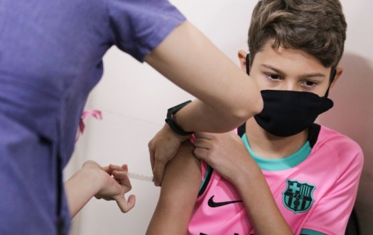 Audiência pública discute vacinação contra covid-19 em crianças