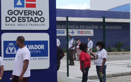 Covid-19: Brasil alcança marcas de 22,3 milhões de casos e 619,2 mil mortes