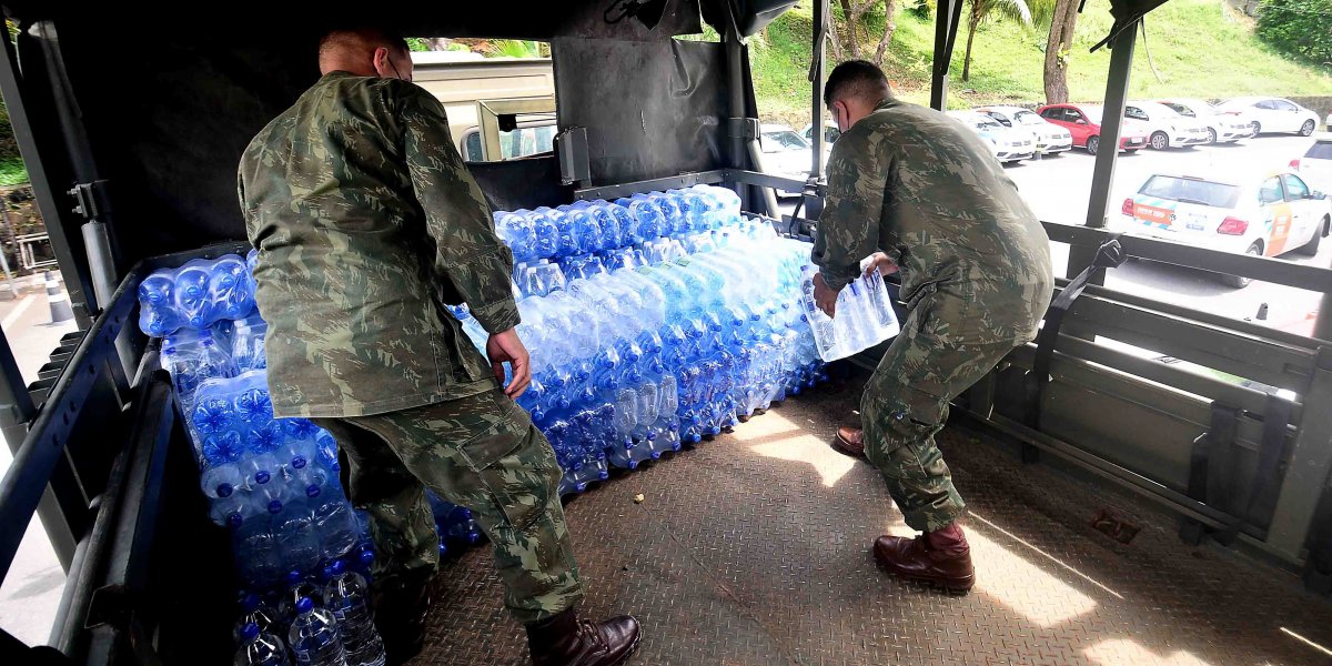 Ação humanitária arrecada 50 mil litros de água para vítimas das chuvas na Bahia