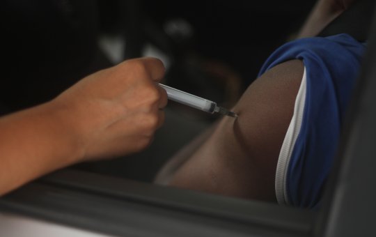 Governo diz que maioria foi contra receita para vacina de Covid em crianças