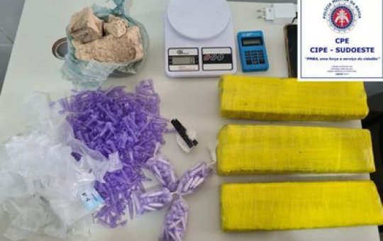 Após intensa troca de tiros com criminosos, PM prende traficante em Itapetinga