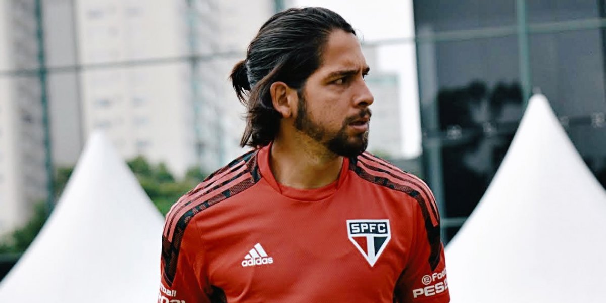 Grêmio acerta com o meia argentino Martín Benítez para a disputa da Série B