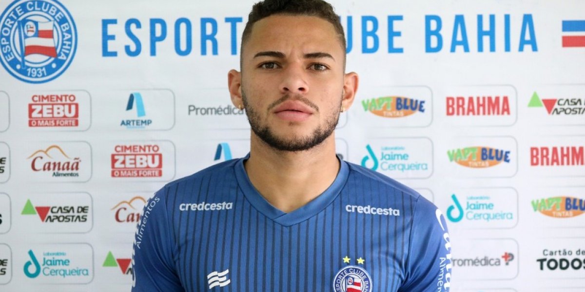 Volante Edson renova com o Bahia