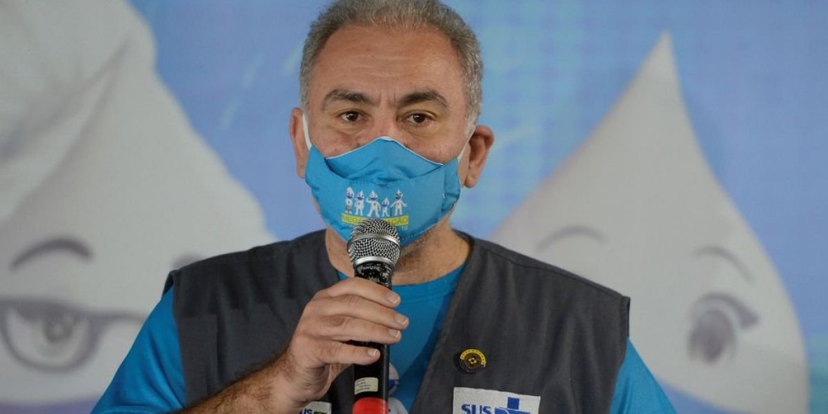 Covid-19: Ministro da Saúde terá de explicar esquema para a vacinação infantil