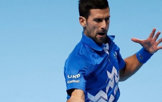 Djokovic permanece na Austrália após disputa judicial