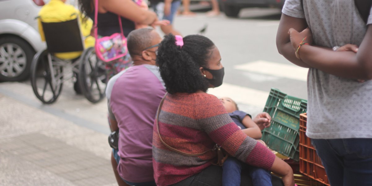 IBGE: inflação oficial fecha 2021 com alta de 10,06%