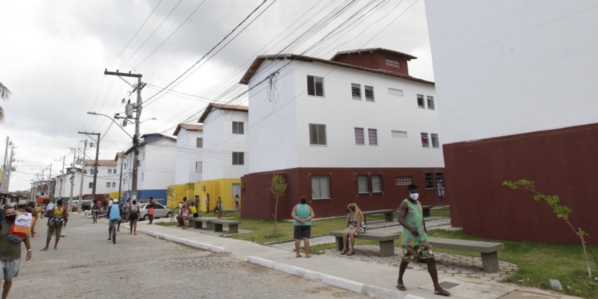 Moradia: 174 apartamentos são entregues a ex-moradores dos Alagados