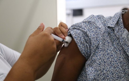 Prefeitura prossegue com aplicação da dose de reforço para moradores de rua