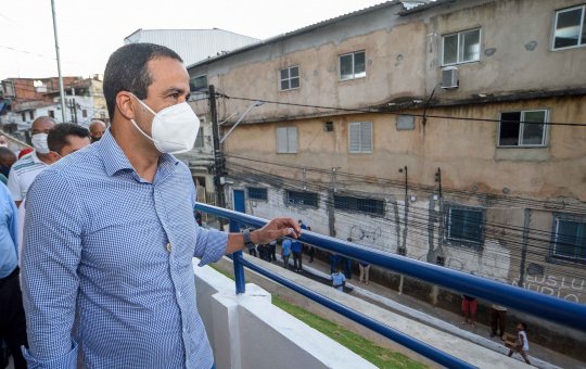 Moradores da Caixa D'Água ganham mais segurança com construção de encosta
