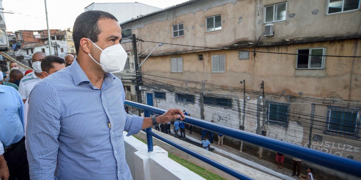 Moradores da Caixa D'Água ganham mais segurança com construção de encosta