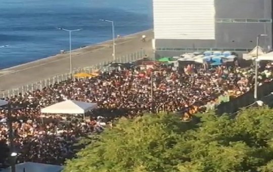 Festa privada causa aglomeração em meio ao avanço da covid-19 em Salvador