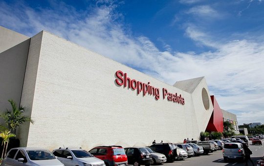 Médica é vítima de sequestro relâmpago em estacionamento de shopping