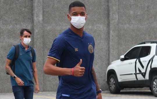 “Ano de muita dedicação, garra e superação”, diz o atacante Marcelo Ryan